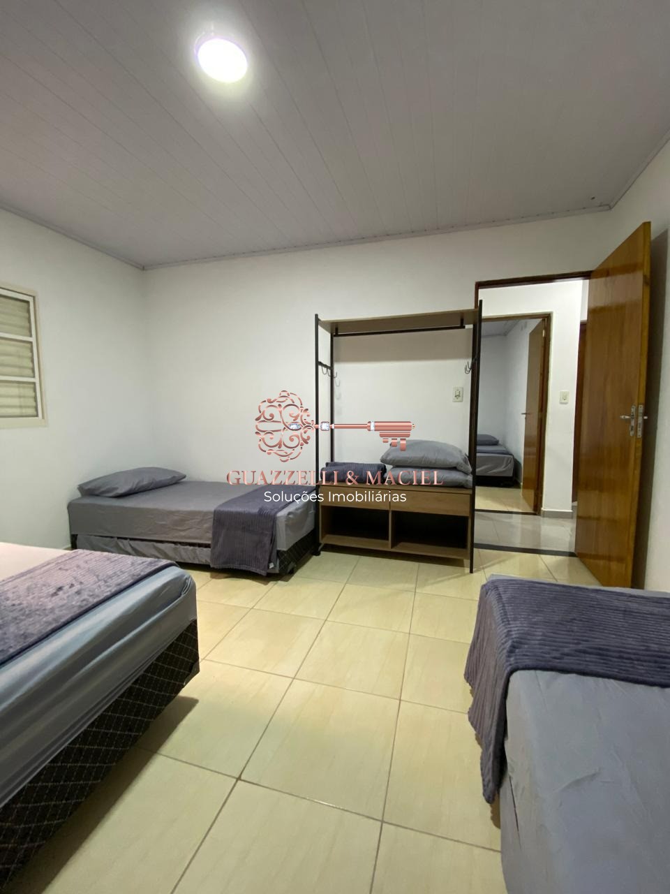 Casa em VILA VILMA (MAILASQUI), SÃO ROQUE - Imperdível Residência de 3 Quartos na Vila Vilma, São Roque-SP: 1 Suíte, 1 Sala, 2 Banheiros, 5 Vagas e 150m² de Área! - Foto 18