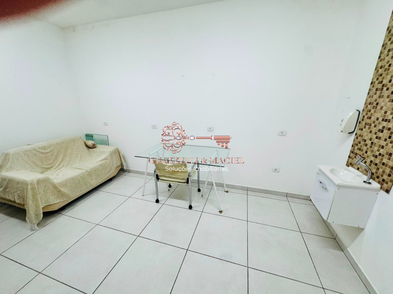 Comercial em Centro, MAIRINQUE - Sala Comercial para Locação em Mairinque-SP: 1 Sala, 1 Banheiro, 15,05 m² de Área no Bairro Ideal! - Foto 3