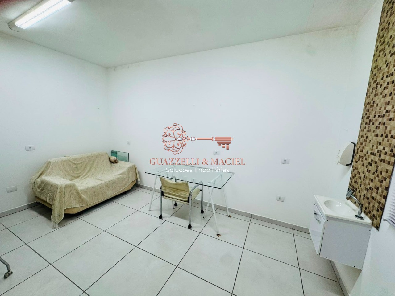 Comercial em Centro, MAIRINQUE - Sala Comercial para Locação em Mairinque-SP: 1 Sala, 1 Banheiro, 15,05 m² de Área no Bairro Ideal! - Foto 4