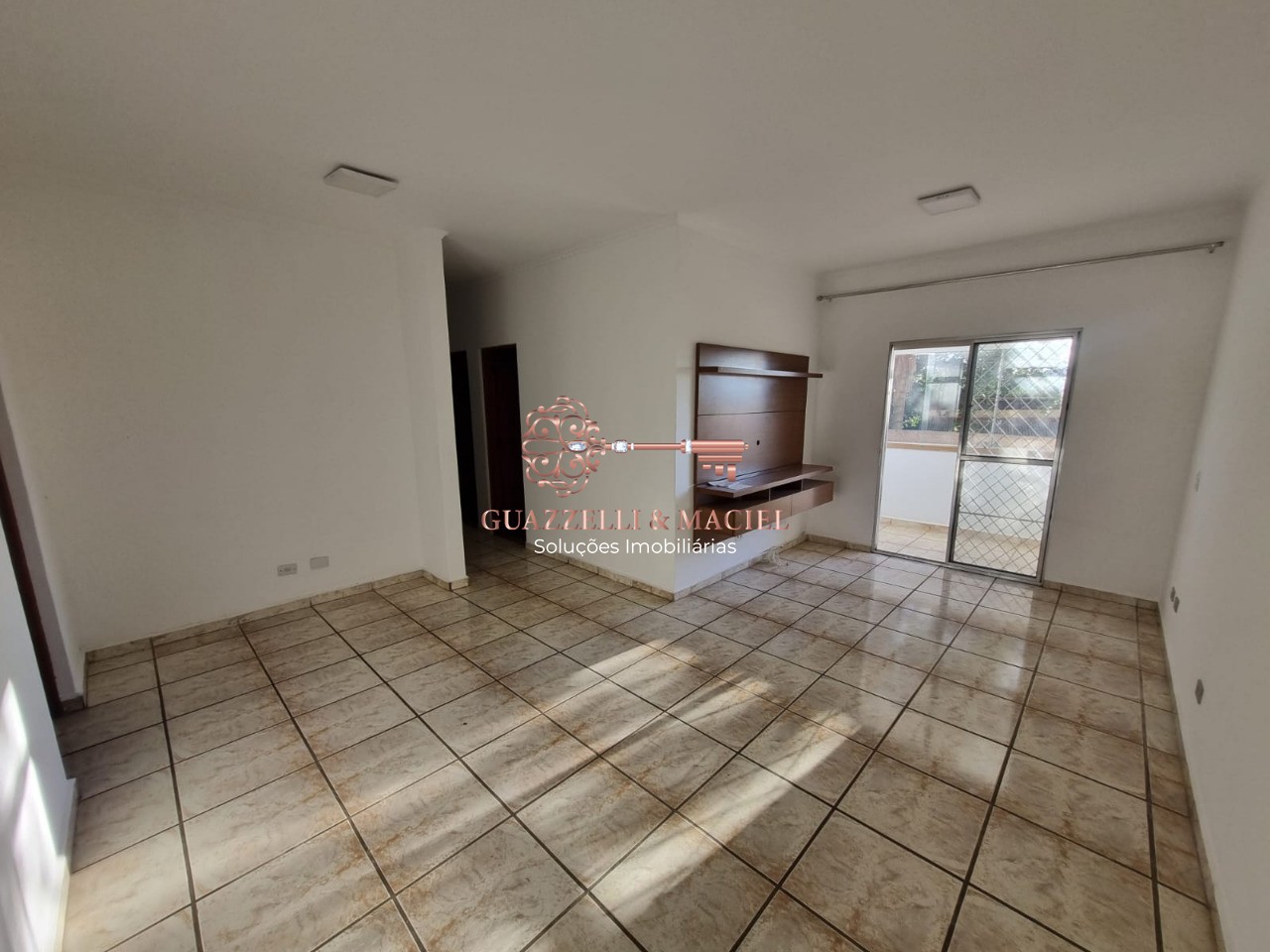 Apartamento em PARQUE IX DE JULHO, SÃO ROQUE - Apartamento à venda ou locação em São Roque-SP, Parque IX de Julho: 3 quartos, 1 suíte, sala, banheiro, 2 vagas, 70m²!