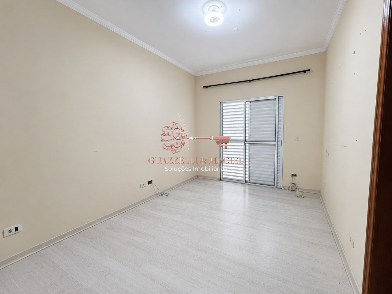 Casa em JARDIM MENY, SÃO ROQUE - Imperdível casa à venda em São Roque-SP, Jardim Meny: 4 quartos, 3 suítes, 1 sala, 4 banheiros, 3 vagas de garagem, 286m²! - Foto 12