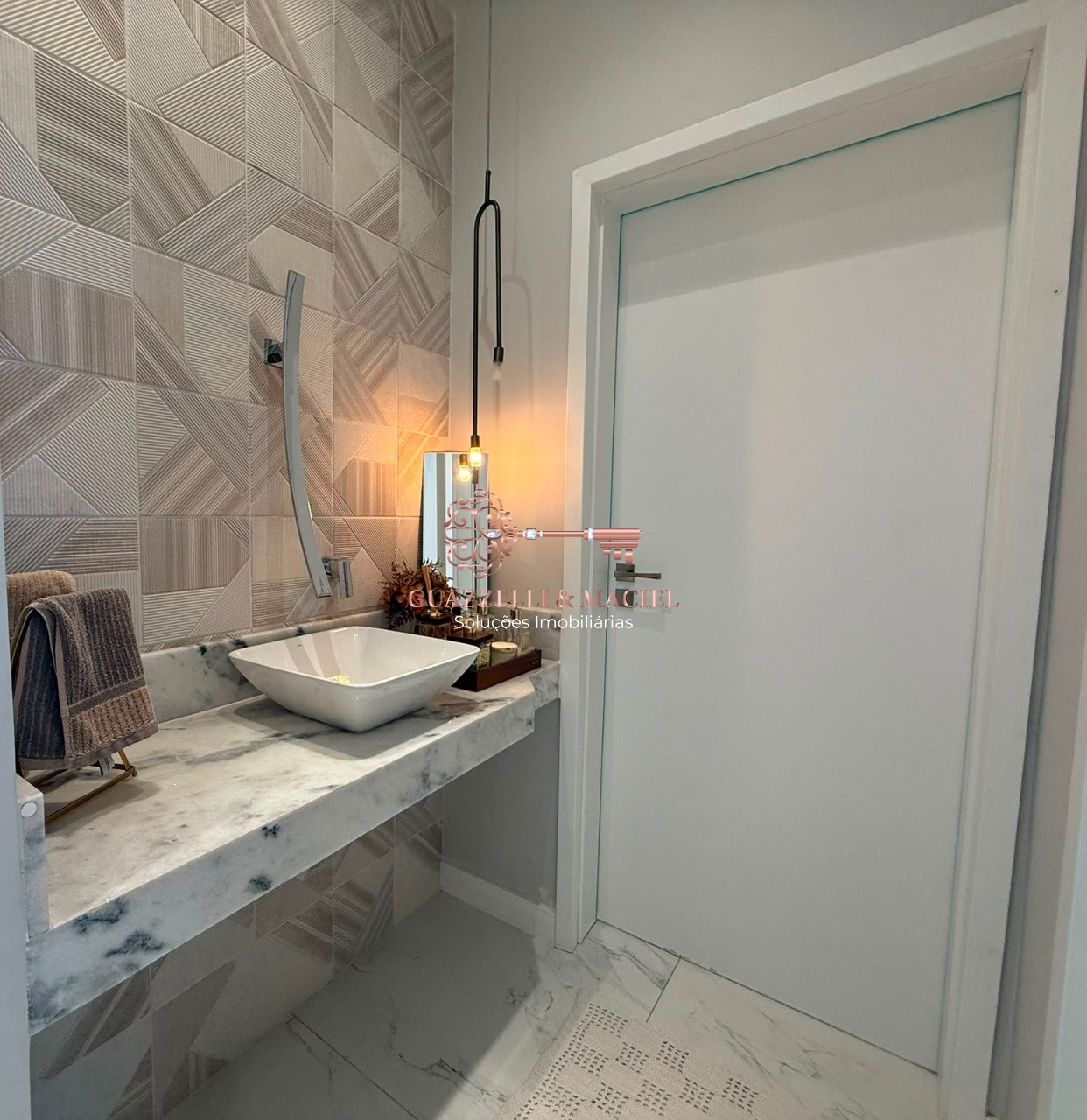 Condomínio em Trigal, MAIRINQUE - Espetacular casa em condomínio à venda em Mairinque-SP, bairro Trigal: 3 quartos, 3 suítes, 2 salas, 5 banheiros, 2 vagas, 313,93 m² - Foto 27