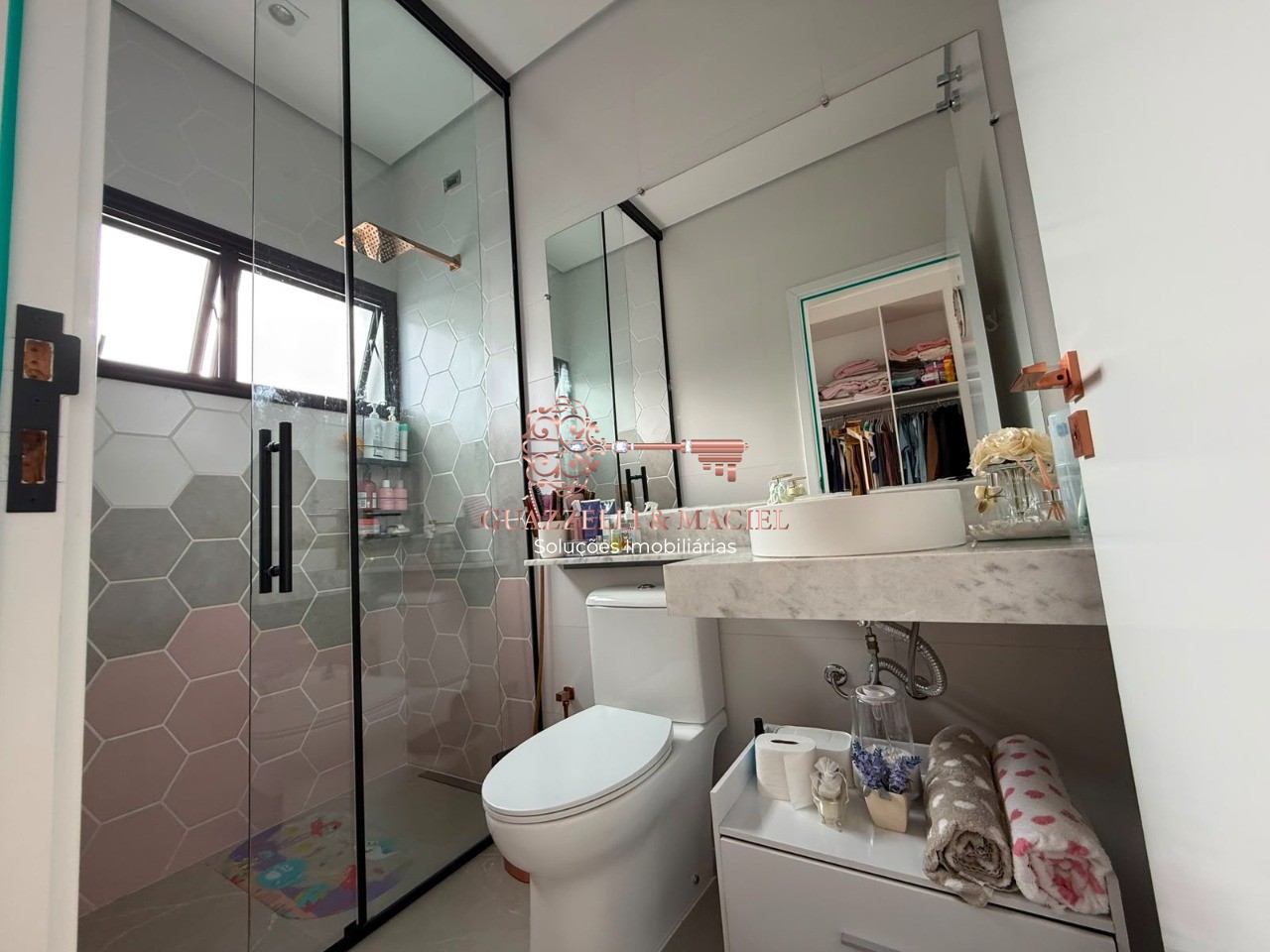 Condomínio em Trigal, MAIRINQUE - Espetacular casa em condomínio à venda em Mairinque-SP, bairro Trigal: 3 quartos, 3 suítes, 2 salas, 5 banheiros, 2 vagas, 313,93 m² - Foto 35