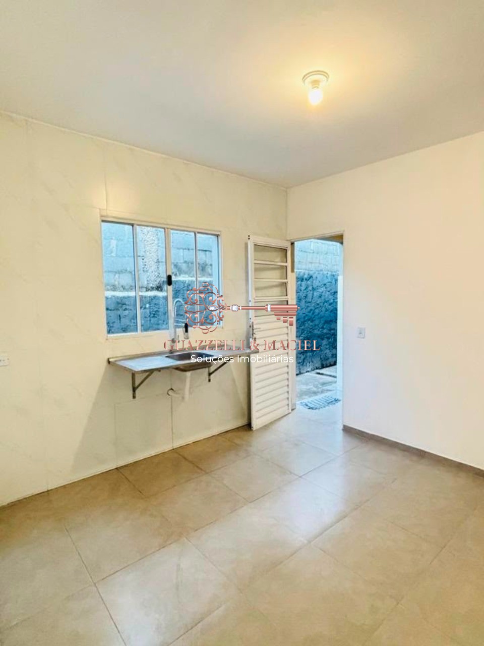 Casa em Jardim Vitória, MAIRINQUE - Imperdível oportunidade: Casa à venda em Mairinque-SP, com 2 quartos, 1 suíte, 1 sala, 1 banheiro, 1 vaga e 81,38 m²! - Foto 3