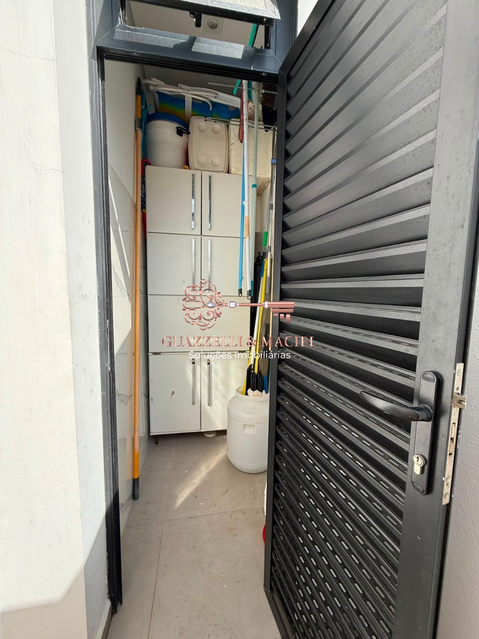 Condomínio em Trigal, MAIRINQUE - Espetacular casa em condomínio à venda em Mairinque-SP, bairro Trigal: 3 quartos, 3 suítes, 2 salas, 5 banheiros, 2 vagas, 313,93 m² - Foto 24