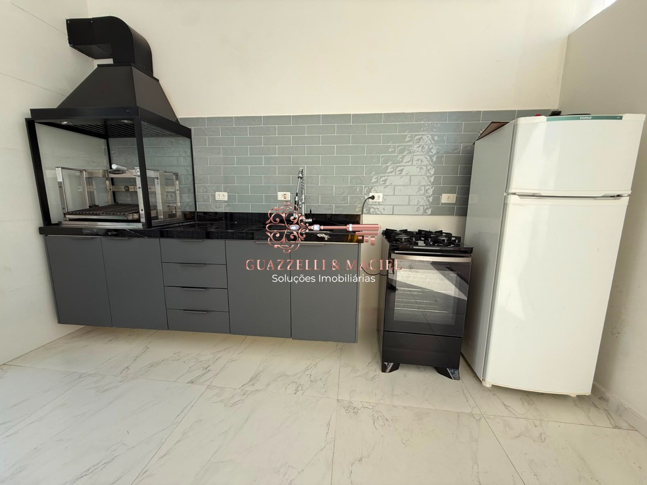 Condomínio em Trigal, MAIRINQUE - Espetacular casa em condomínio à venda em Mairinque-SP, bairro Trigal: 3 quartos, 3 suítes, 2 salas, 5 banheiros, 2 vagas, 313,93 m² - Foto 11