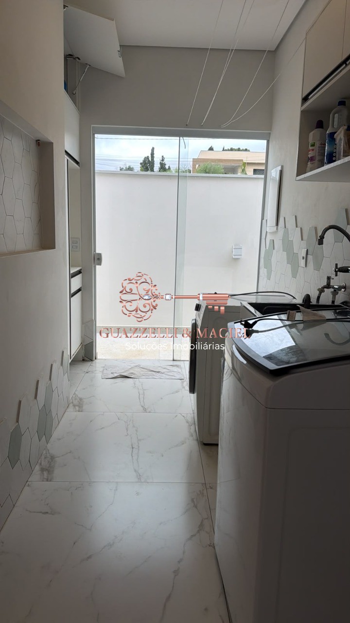 Condomínio em Trigal, MAIRINQUE - Casa em condomínio à venda em Mairinque-SP, bairro Trigal: 4 quartos, 1 suíte, 3 salas, 6 banheiros, 2 vagas, 230m². - Foto 29