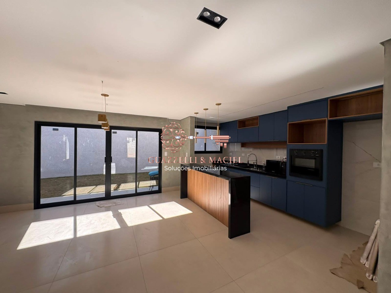 Condominio em GABRIEL PIZA, SÃO ROQUE - Casa em condomínio de luxo em São Roque-SP, Gabriel Piza: 3 quartos, 1 suíte, 2 salas, 2 vagas, 150m². Venha conferir! - Foto 3