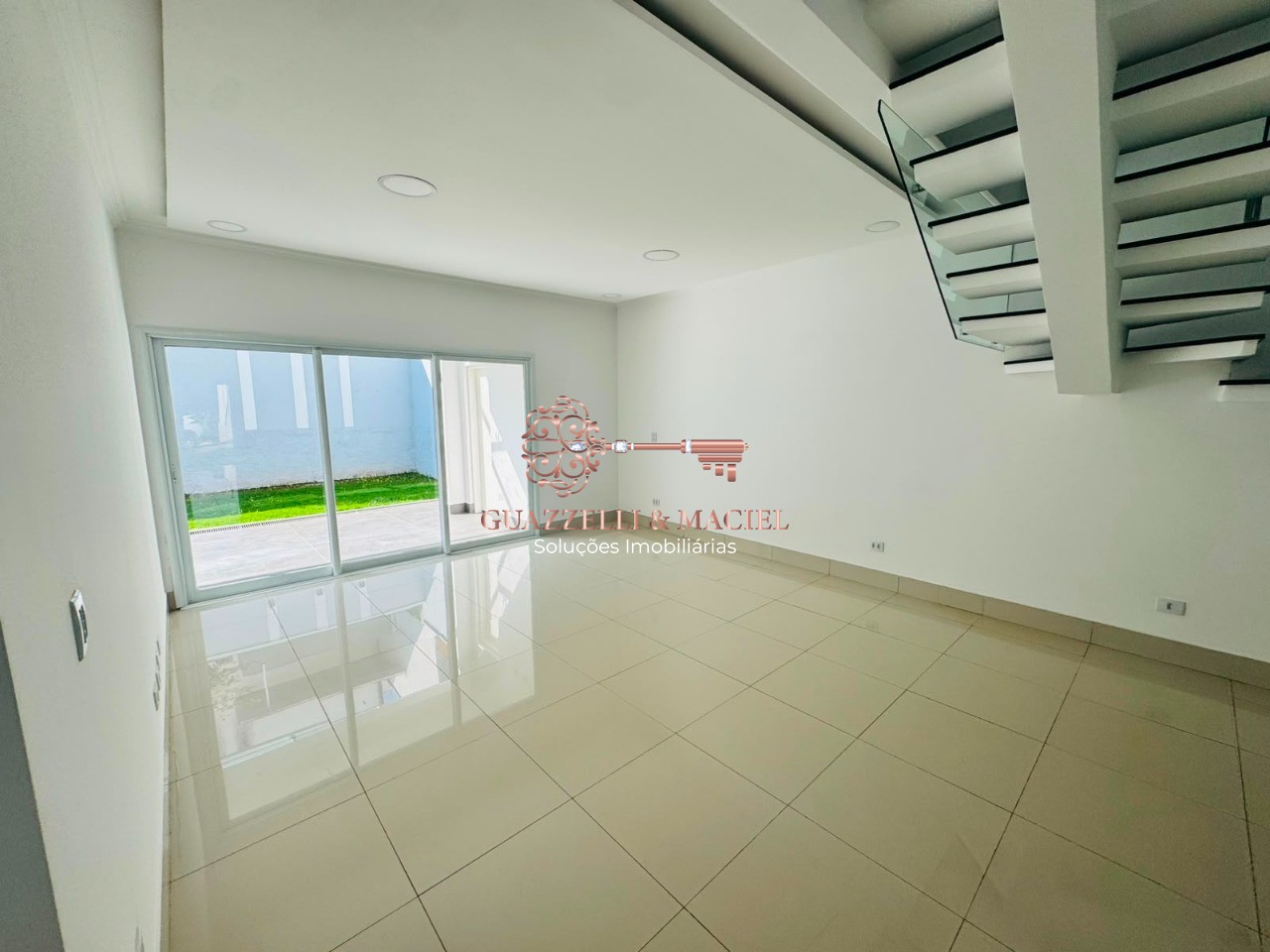 Condomínio em LOTEAMENTO VILLA DI ROMA, SÃO ROQUE - Casa em Condomínio de Luxo para Locação em São Roque-SP  3 Quartos, 1 Suíte, 2 Salas, 4 Banheiros, 4 Vagas, 200m² - Foto 3