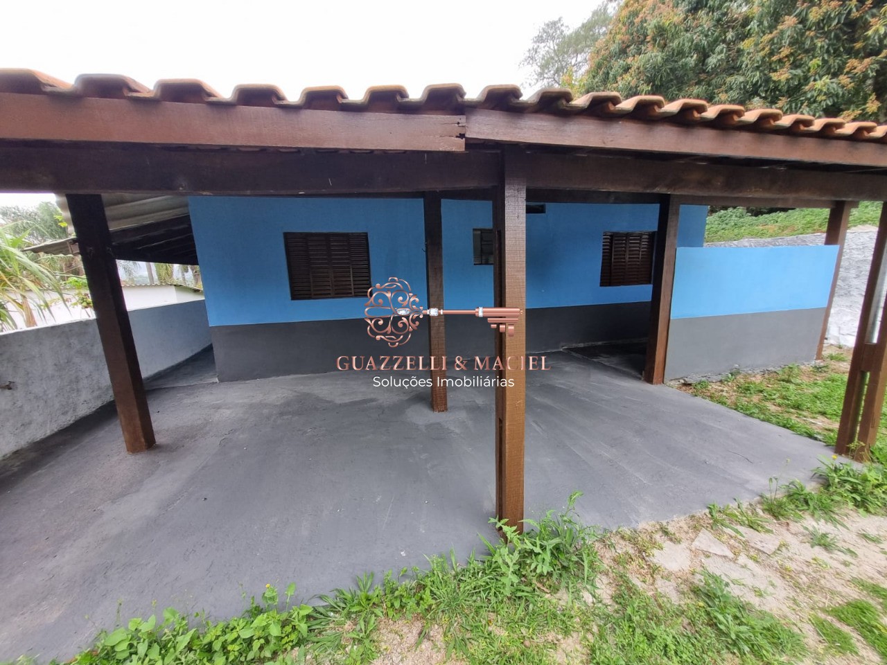 Casa em Vila Nova São Roque, São Roque - Casa para locação em São Roque-SP: 3 quartos, 1 suíte, 1 sala, 1 banheiro, 4 vagas de garagem na Vila Nova São Roque! - Foto 1