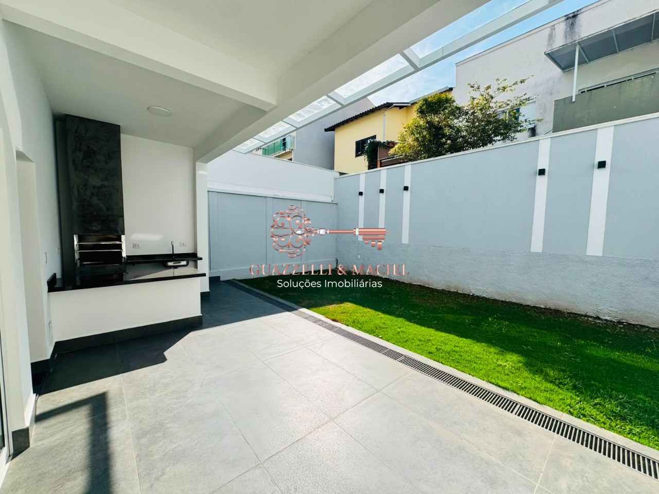Condomínio em LOTEAMENTO VILLA DI ROMA, SÃO ROQUE - Casa em Condomínio de Luxo para Locação em São Roque-SP  3 Quartos, 1 Suíte, 2 Salas, 4 Banheiros, 4 Vagas, 200m² - Foto 11