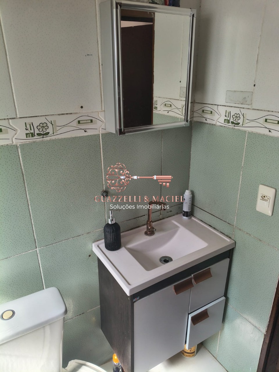 Casa em Reneville, MAIRINQUE - Imperdível: Casa à venda em Mairinque-SP, bairro Reneville com 2 quartos, 1 sala, 1 banheiro, 2 vagas de garagem. - Foto 7