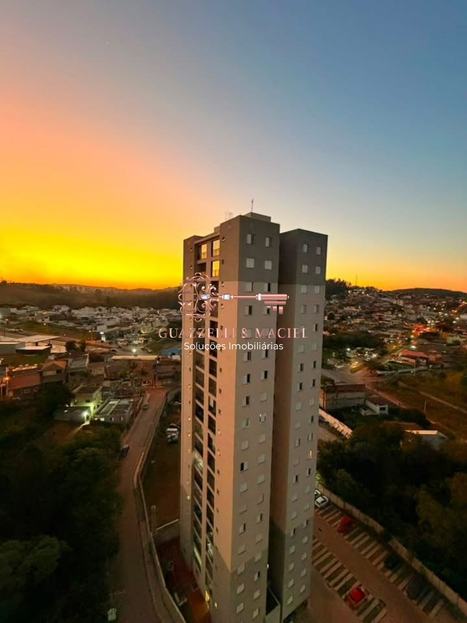 Apartamento em Trigal, MAIRINQUE - Apartamento à venda em Mairinque-SP: 2 quartos, 1 suíte, 1 sala, 2 banheiros, 1 vaga na garagem, 62m²!
