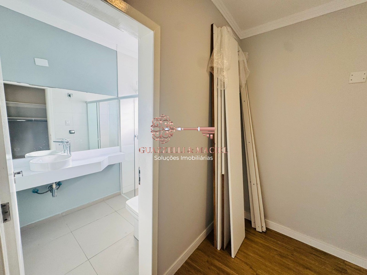 Condomínio em LOTEAMENTO VILLAGE EMÍLIA, SÃO ROQUE - Imperdível Casa em Condomínio à Venda ou Locação em São Roque-SP - 5 Quartos, 1 Suíte, 240m² - Loteamento Village Emília - Foto 14