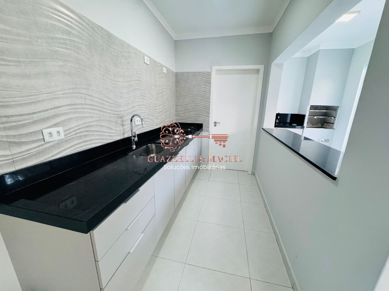 Condomínio em LOTEAMENTO VILLAGE EMÍLIA, SÃO ROQUE - Imperdível Casa em Condomínio à Venda ou Locação em São Roque-SP - 5 Quartos, 1 Suíte, 240m² - Loteamento Village Emília - Foto 4