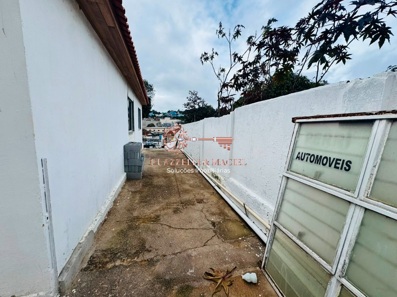 salao em SOROCABANA, MAIRINQUE - Salão Comercial de Alto Padrão na Sorocabana: 1 sala, 2 banheiros, 25 vagas de garagem, 120m² - Mairinque-SP. - Foto 12