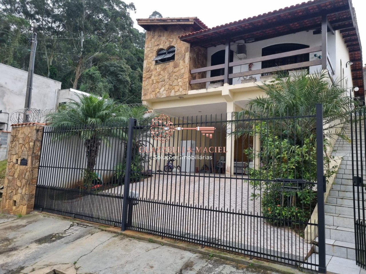 Casa em Jardim Cruzeiro, MAIRINQUE - Imperdível oportunidade: Casa à venda em Mairinque-SP, Jardim Cruzeiro, 3 quartos, 3 suítes, 2 salas, 1 banheiro, 4 vagas, 192m².