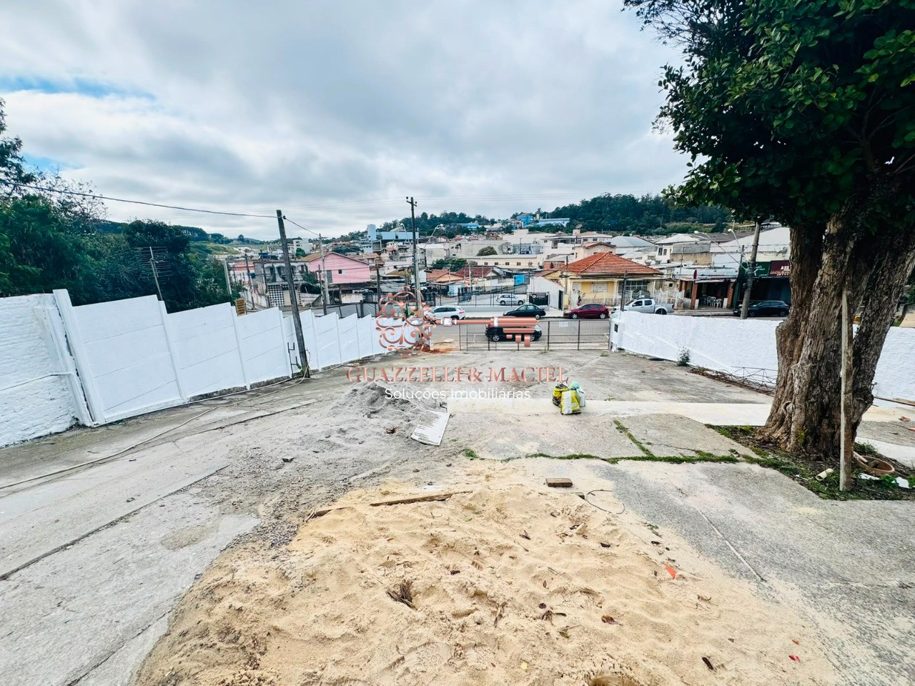 salao em SOROCABANA, MAIRINQUE - Salão Comercial de Alto Padrão na Sorocabana: 1 sala, 2 banheiros, 25 vagas de garagem, 120m² - Mairinque-SP. - Foto 8