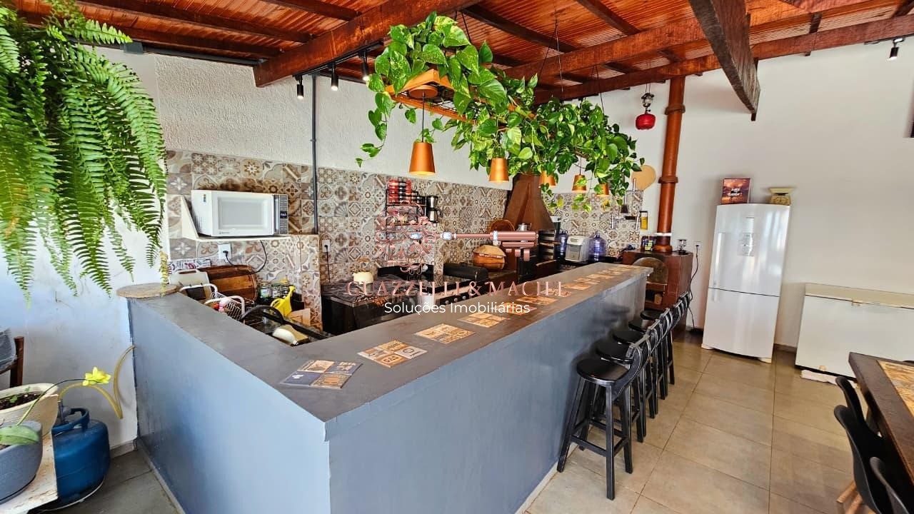 Casa em Marmeleiro, Mairinque - Imperdível oportunidade: Casa à venda em Mairinque-SP, bairro Marmeleiro, 2 quartos, 1 suíte, 2 salas, 3 banheiros, 4 vagas de garagem, 179 m². - Foto 3