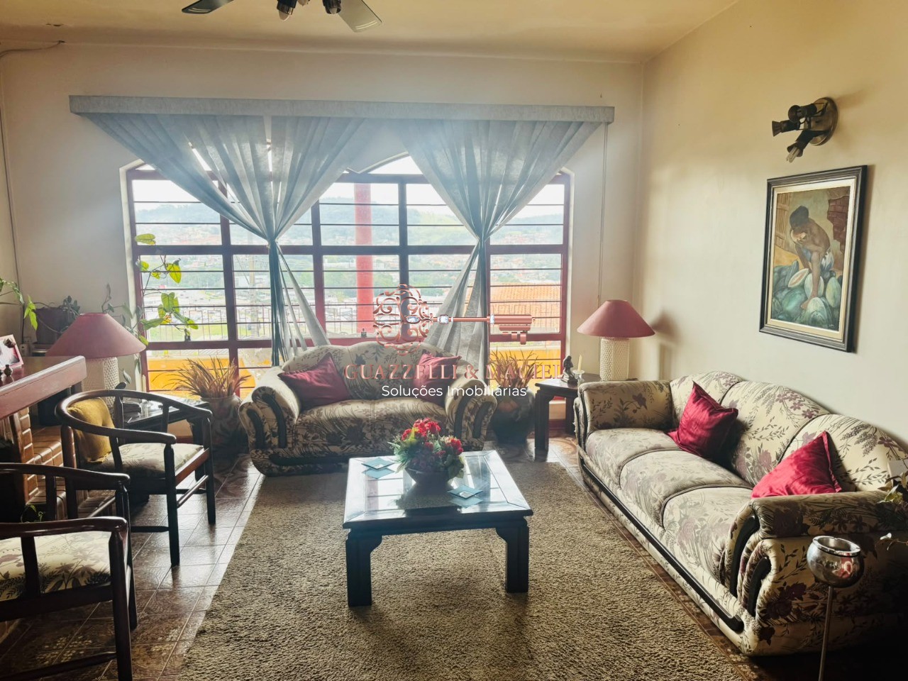 Casa em JARDIM ESTHER, SÃO ROQUE - Imperdível Casa à Venda em São Roque-SP, 5 quartos, 1 suíte, 2 salas, 4 banheiros, 6 vagas, 329,05 m² no Jardim Esther!