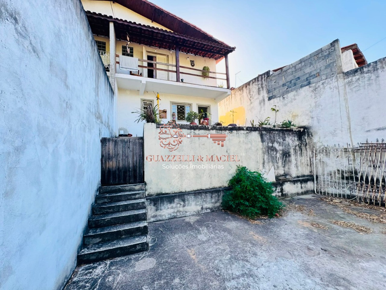 Casa em JARDIM ESTHER, SÃO ROQUE - Imóvel à venda em São Roque-SP: Casa com 4 quartos, 1 sala, 2 banheiros e 3 vagas de garagem no Jardim Esther!