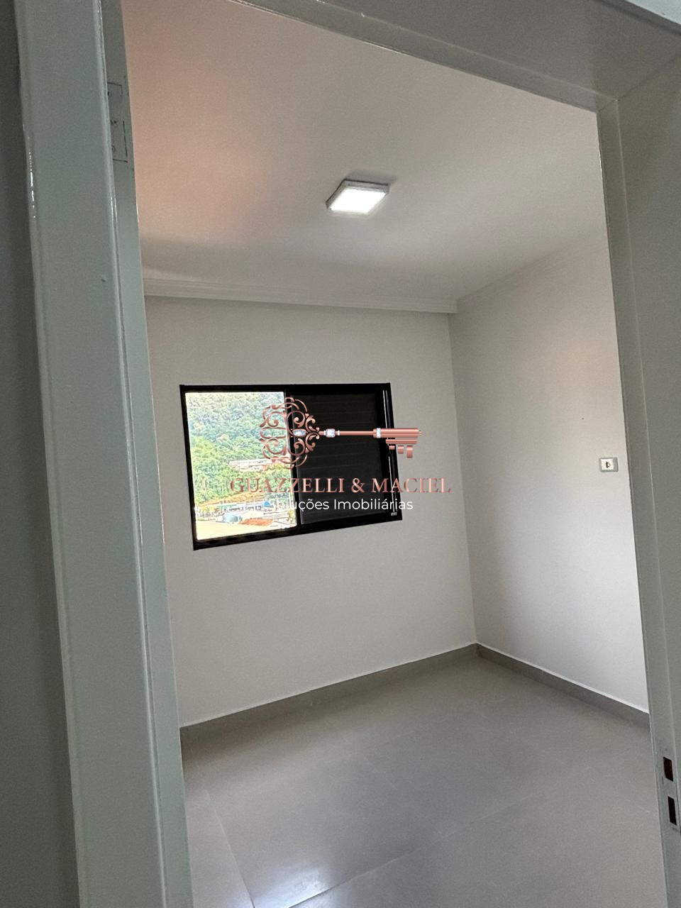 Apartamento em JARDIM GUAÇU, SÃO ROQUE - Venda de Apartamento Impecável em São Roque-SP, Jardim Guaçu: 2 Quartos, 1 Suíte, 1 Sala, 2 Banheiros, 1 Vaga de Garagem, 110m². - Foto 9