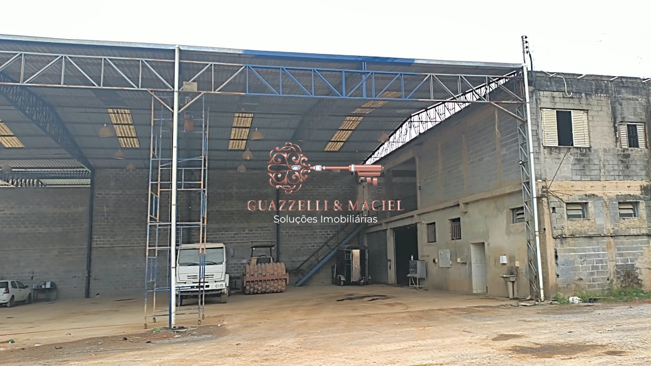 Comercial  em PARQUE VARANGUERA, SÃO ROQUE - Galpão comercial para locação em São Roque-SP no bairro Parque Varanguera com 2 salas, 2 banheiros e 800m² de área.