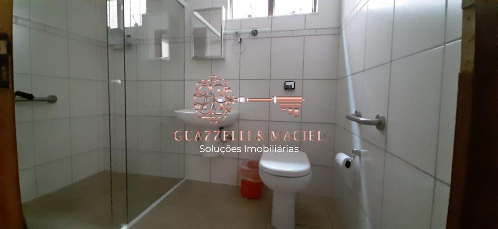 Casa em Vila Marques, São Roque - Casa para locação na Vila Marques, São Roque-SP: 4 quartos, 2 suítes, 2 salas, 3 banheiros, 6 vagas de garagem. - Foto 42