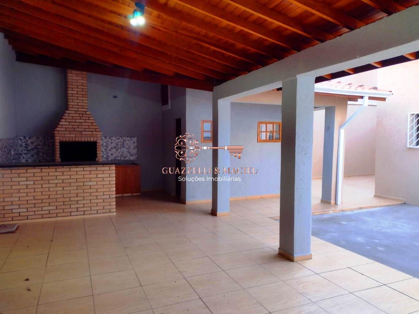 Casa em Centro, São Roque - Imperdível casa à venda em São Roque-SP, no Centro, com 3 quartos, 1 suíte, 2 salas, 2 banheiros, 2 vagas de garagem, 300m². - Foto 3