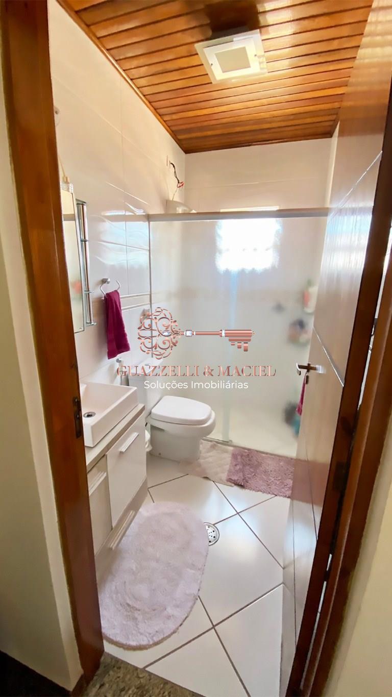 Casa em Marmeleiro, Mairinque - Imperdível oportunidade: Casa à venda em Mairinque-SP, bairro Marmeleiro, 2 quartos, 1 suíte, 2 salas, 3 banheiros, 4 vagas de garagem, 179 m². - Foto 17