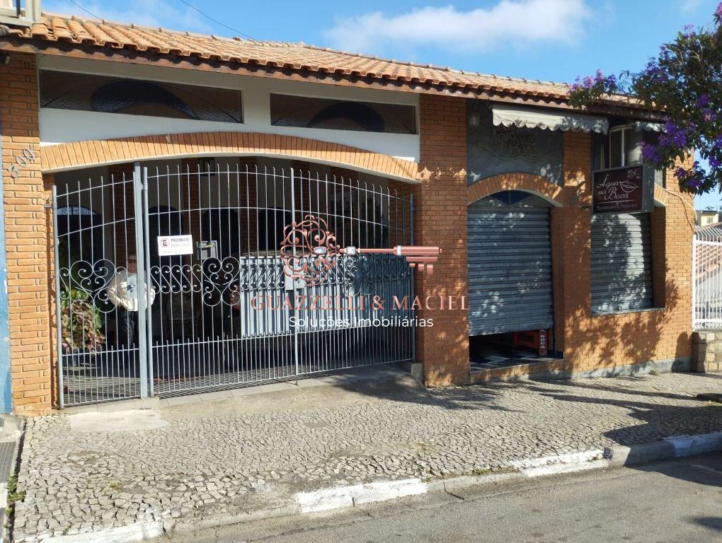 Casa em Centro, Mairinque - Imperdível oportunidade! Casa à venda em Mairinque-SP, no Centro, com 3 quartos, 1 suíte, 2 salas, 3 banheiros, 2 vagas de garagem e 220m². - Foto 1