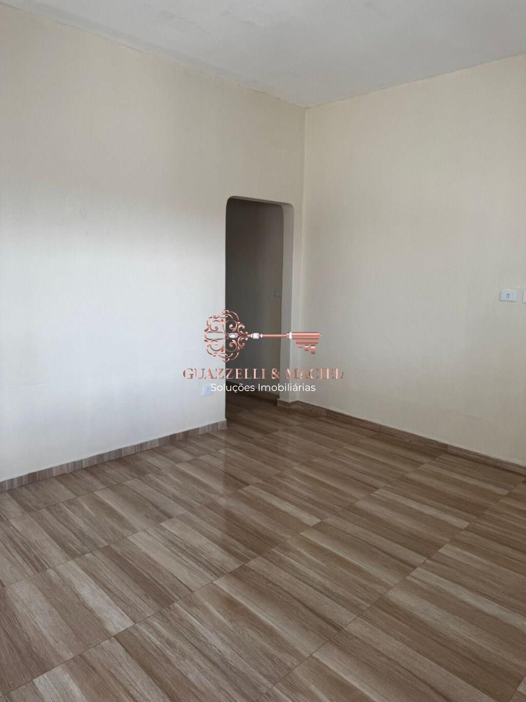 Casa em Vila Irene, São Roque - Imperdível oportunidade! Casa à venda em São Roque-SP, bairro Vila Irene: 2 quartos, 1 suíte, 2 salas, 3 banheiros, 1 vaga de garagem, 200,35 m². - Foto 3