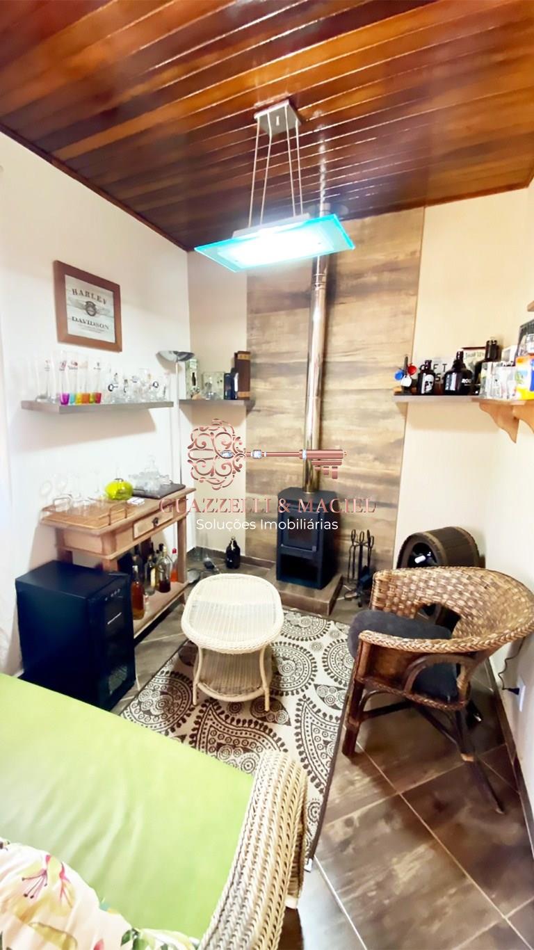 Casa em Marmeleiro, Mairinque - Imperdível oportunidade: Casa à venda em Mairinque-SP, bairro Marmeleiro, 2 quartos, 1 suíte, 2 salas, 3 banheiros, 4 vagas de garagem, 179 m². - Foto 7