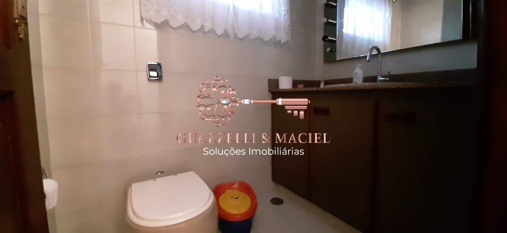 Casa em Vila Marques, São Roque - Casa para locação na Vila Marques, São Roque-SP: 4 quartos, 2 suítes, 2 salas, 3 banheiros, 6 vagas de garagem. - Foto 12