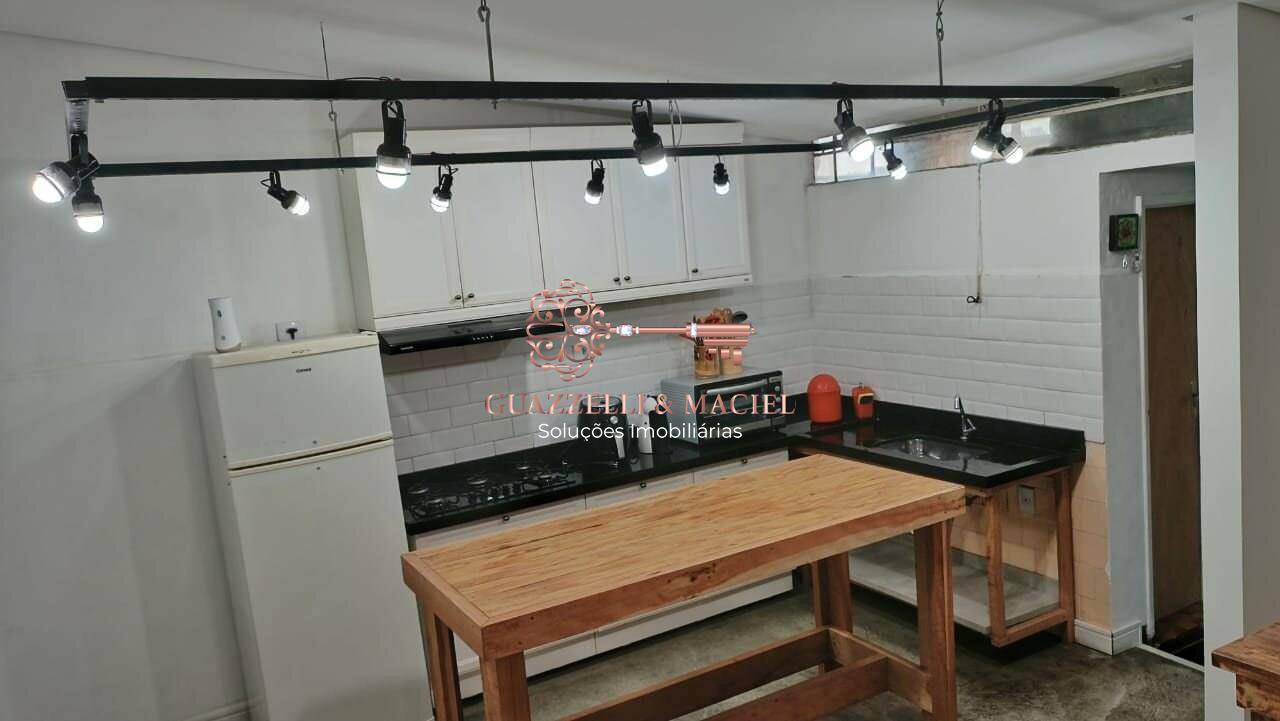 Casa em Centro, São Roque - Casa à venda no Centro de São Roque-SP: 3 quartos, 1 sala, 2 banheiros, 130m² de área! - Foto 1