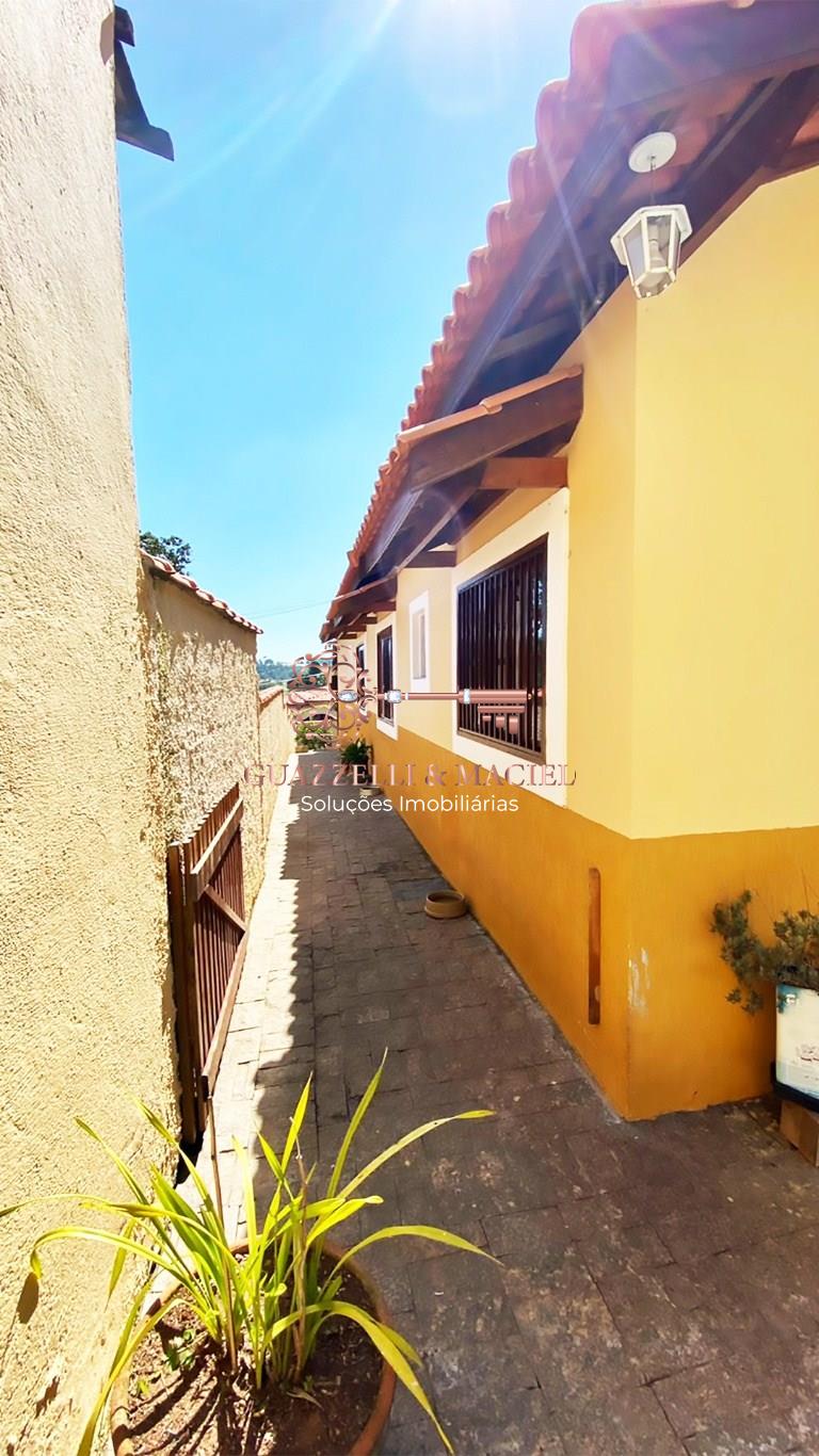 Casa em Marmeleiro, Mairinque - Imperdível oportunidade: Casa à venda em Mairinque-SP, bairro Marmeleiro, 2 quartos, 1 suíte, 2 salas, 3 banheiros, 4 vagas de garagem, 179 m². - Foto 6