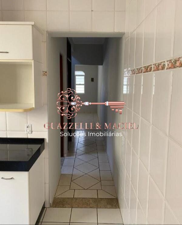 Casa em Jardim Villaça, São Roque - Imperdível: Casa à venda em São Roque-SP, Jardim Villaça! 2 quartos, 1 sala, 1 banheiro, 2 vagas de garagem, 100m². - Foto 5