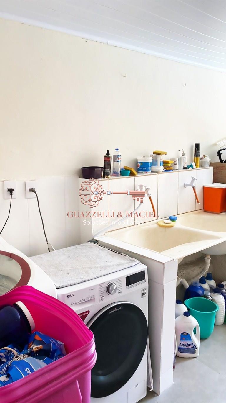 Casa em Marmeleiro, Mairinque - Imperdível oportunidade: Casa à venda em Mairinque-SP, bairro Marmeleiro, 2 quartos, 1 suíte, 2 salas, 3 banheiros, 4 vagas de garagem, 179 m². - Foto 26