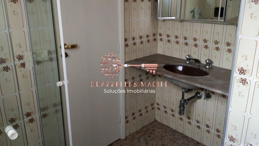 Casa em Jardim Meny, São Roque - Linda Casa, tanto para moradia como para montar consultórios, em frente ao Clube Grêmio Recreativo de São Roque! - Foto 2