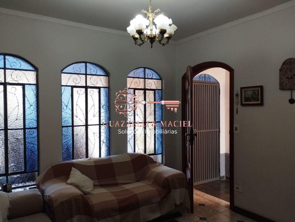 Casa em Centro, Mairinque - Imperdível oportunidade! Casa à venda em Mairinque-SP, no Centro, com 3 quartos, 1 suíte, 2 salas, 3 banheiros, 2 vagas de garagem e 220m². - Foto 4