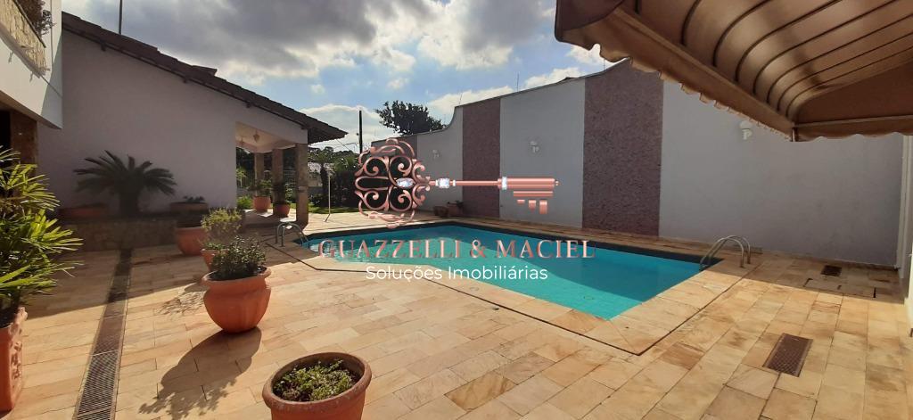 Casa em Vila Marques, São Roque - Casa para locação na Vila Marques, São Roque-SP: 4 quartos, 2 suítes, 2 salas, 3 banheiros, 6 vagas de garagem. - Foto 4