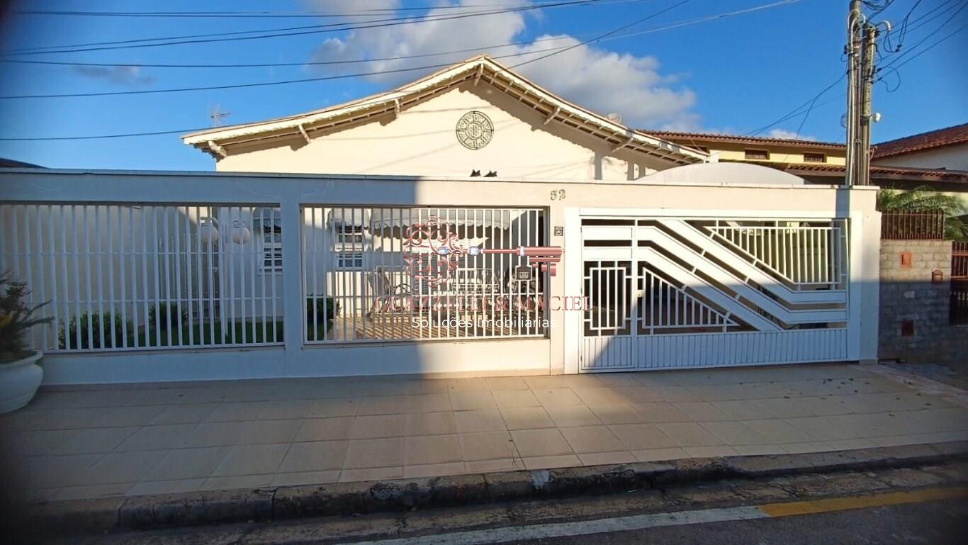 Casa em Jardim Bandeirantes, São Roque - Casa de luxo no Jardim Bandeirantes: 3 quartos, 2 suítes, 3 banheiros, 2 vagas de garagem e 195,09 m² de área. Venda ou locação em São Roque-SP! - Foto 1