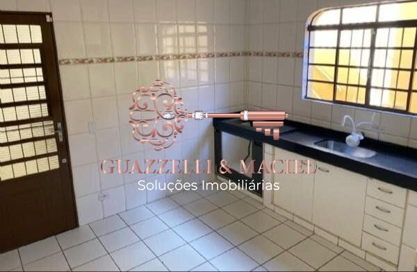 Casa em Jardim Villaça, São Roque - Imperdível: Casa à venda em São Roque-SP, Jardim Villaça! 2 quartos, 1 sala, 1 banheiro, 2 vagas de garagem, 100m². - Foto 3