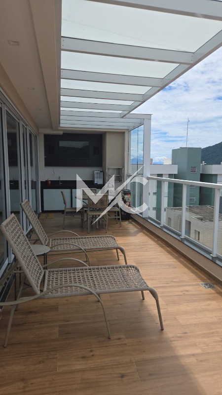 Cobertura, 3 quartos, 245 m² - Foto 4