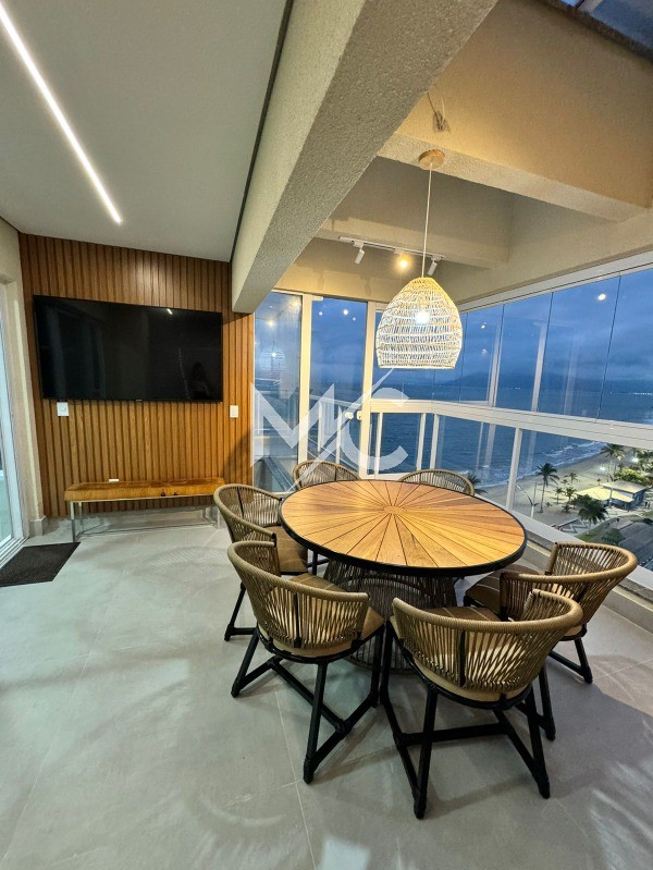 Apartamento, 4 quartos, 201 m² - Foto 1