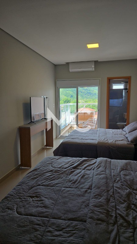 Cobertura, 3 quartos, 245 m² - Foto 11