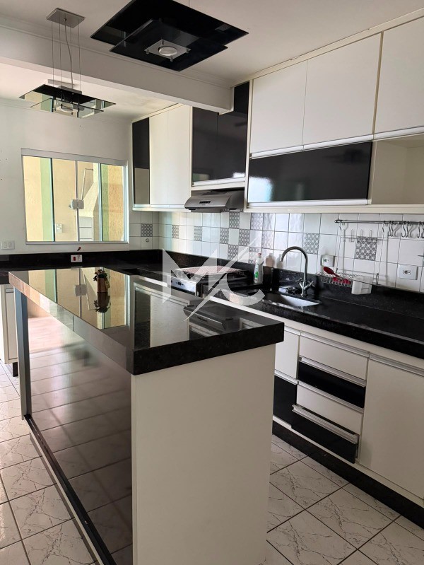 Casa, 3 quartos, 60 m² - Foto 2
