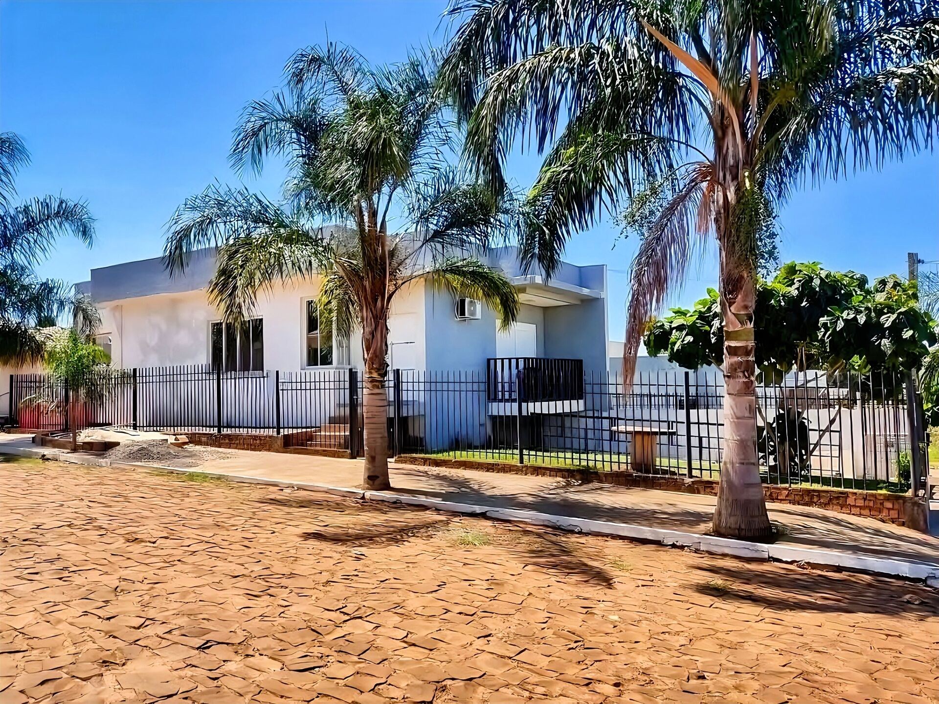 Casa à venda com 1 quarto, 200m² - Foto 5