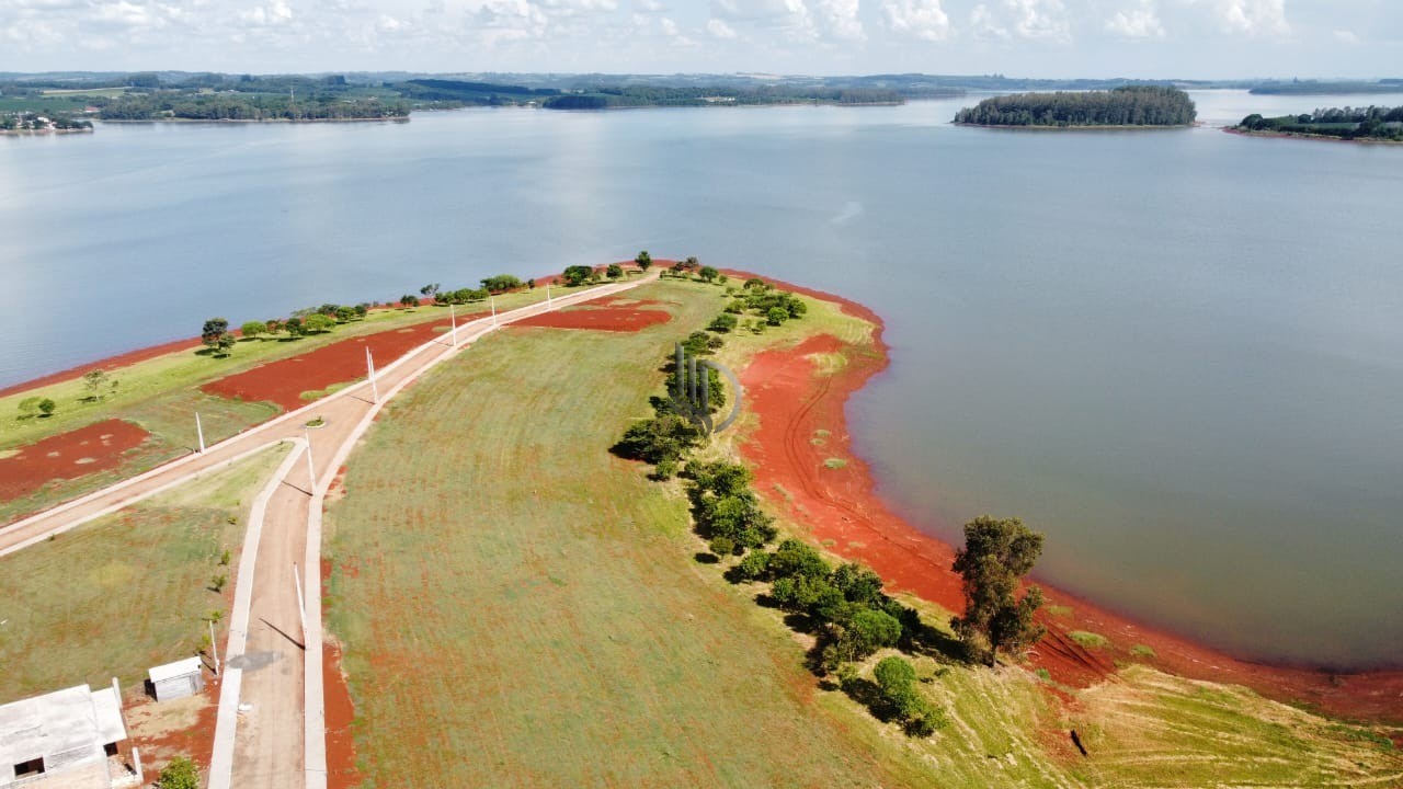 Terreno à venda, 1200m² - Foto 1