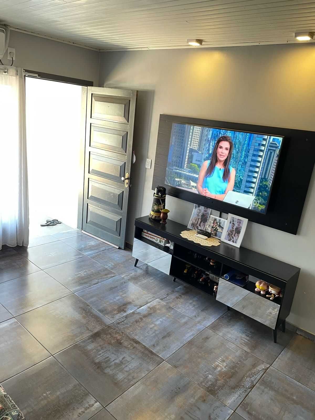 Casa à venda com 3 quartos, 100m² - Foto 2